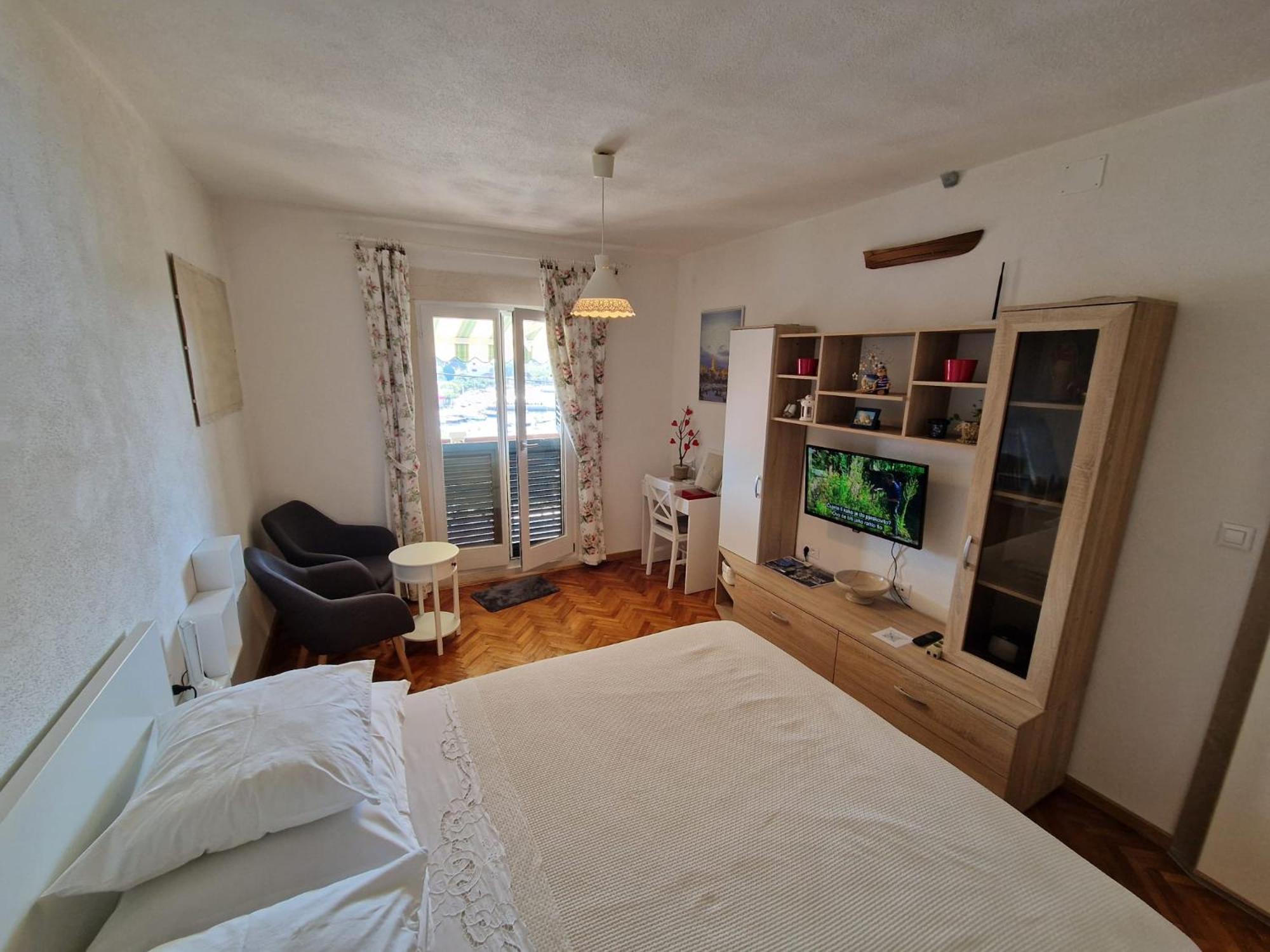 Studio Apartment Riva Sumartin Eksteriør billede