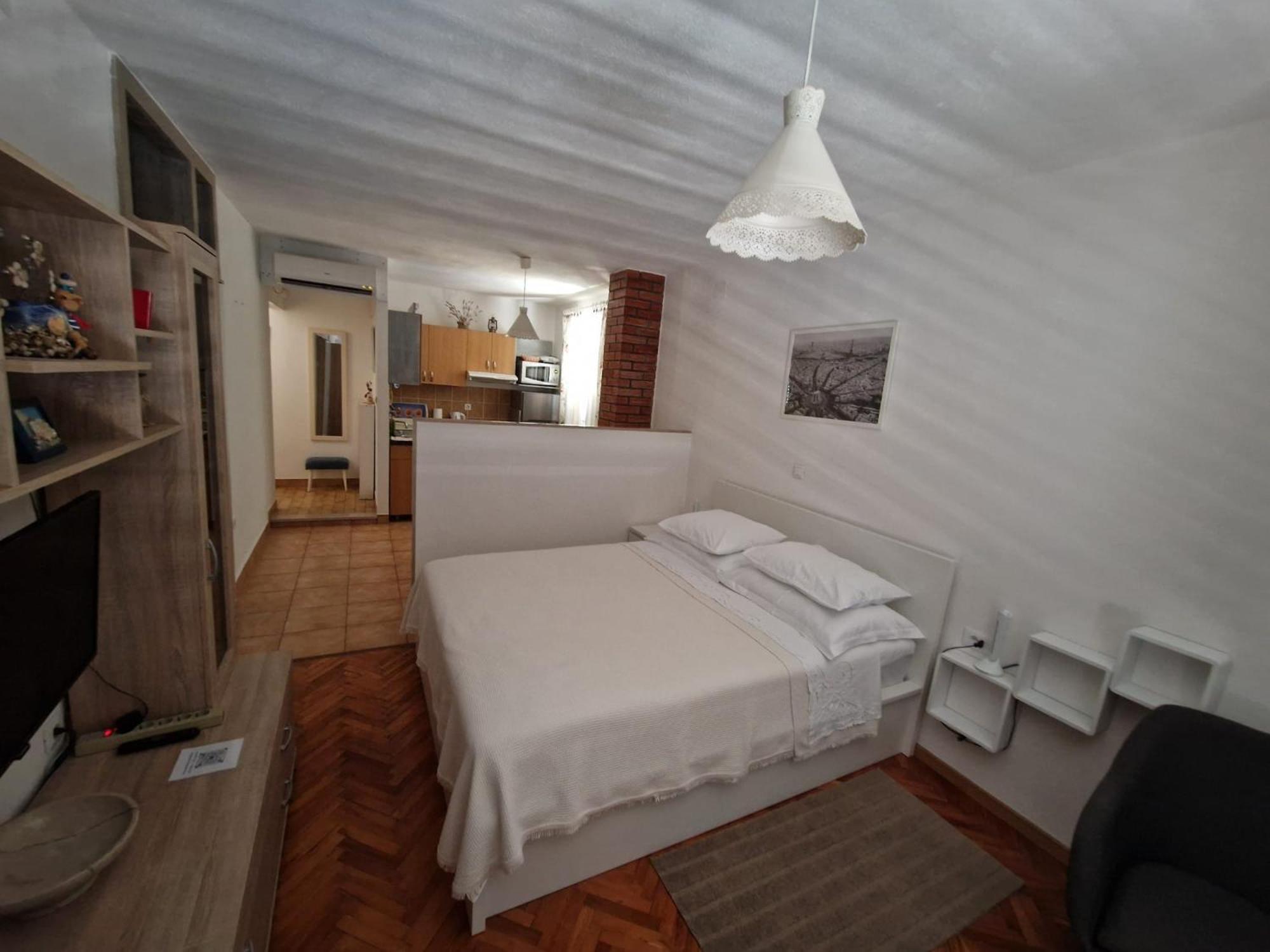 Studio Apartment Riva Sumartin Eksteriør billede