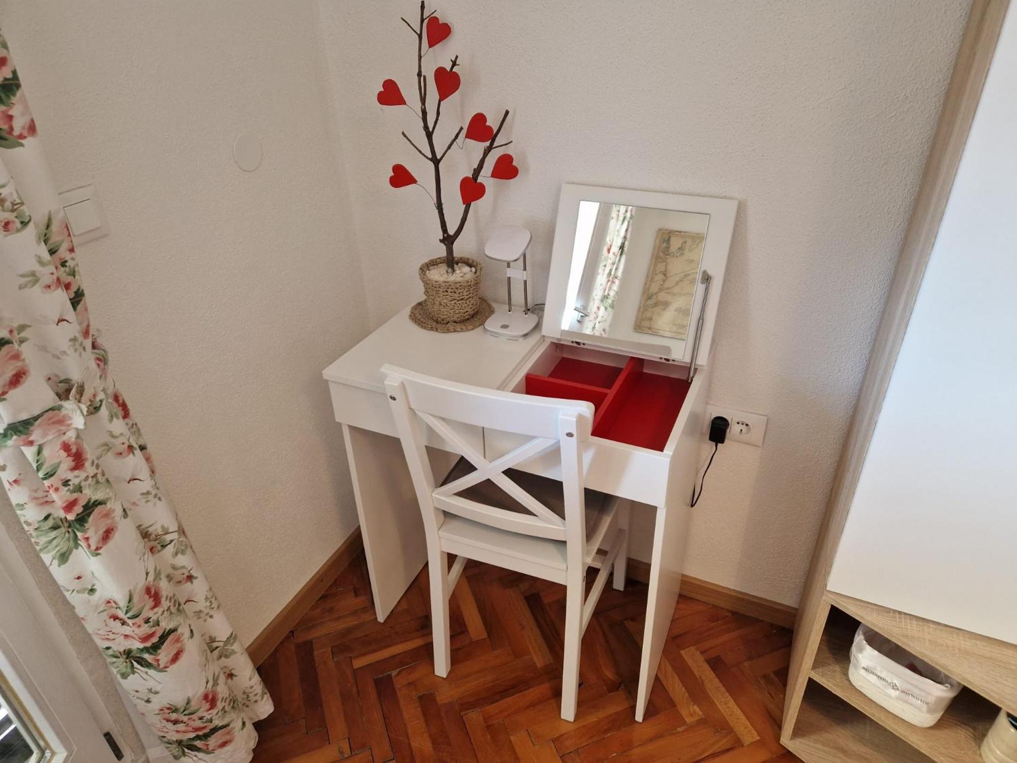 Studio Apartment Riva Sumartin Eksteriør billede